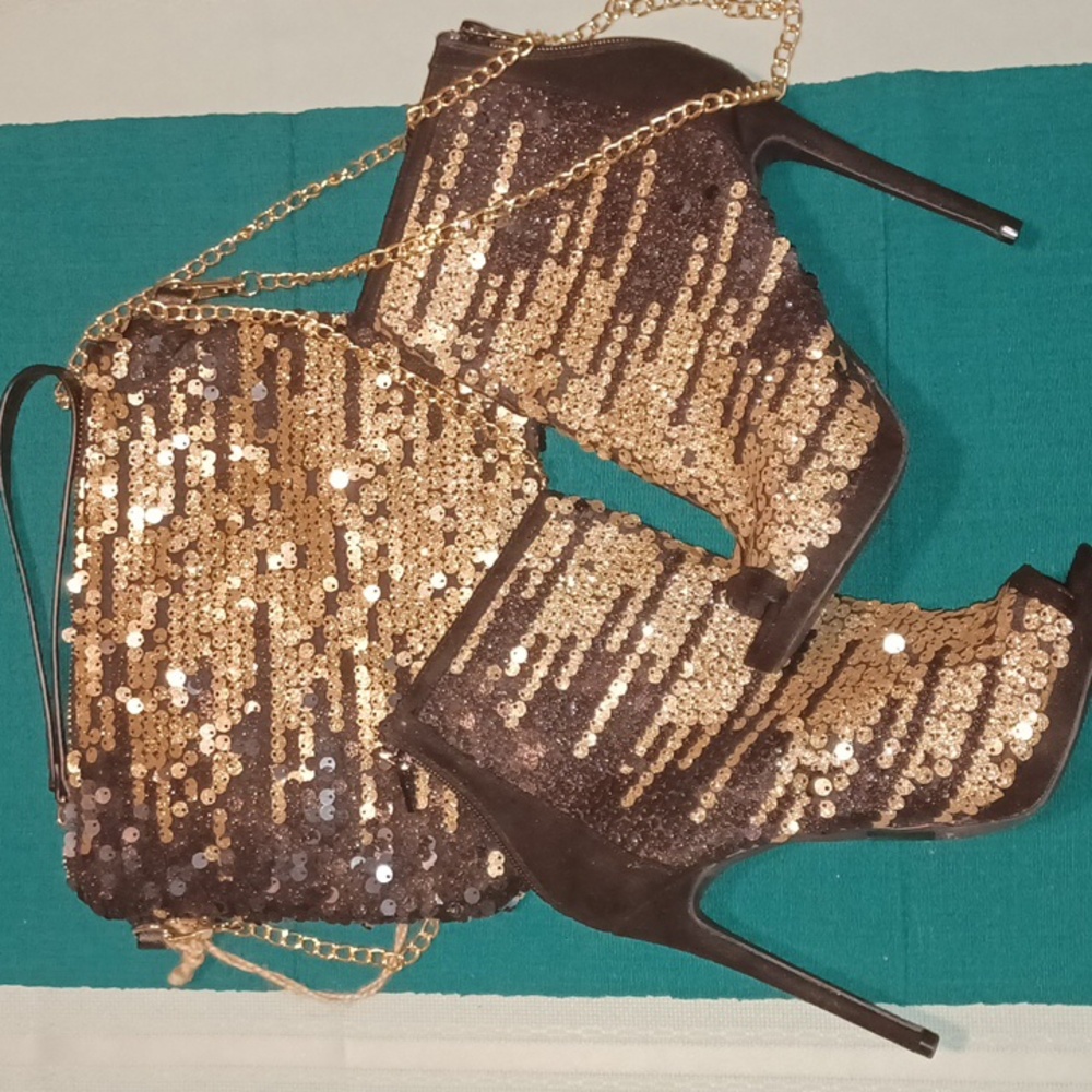 Pretty Glam Sequin Bootie Boots & Handbag Set